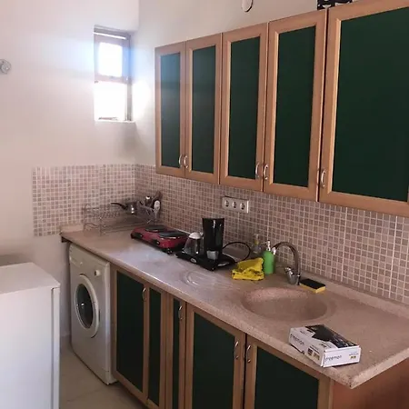 Квартира Около Моря Apartman